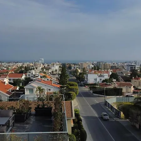 Appartement Two Bed Penthouse With Private Seaview Rooftop Garden *